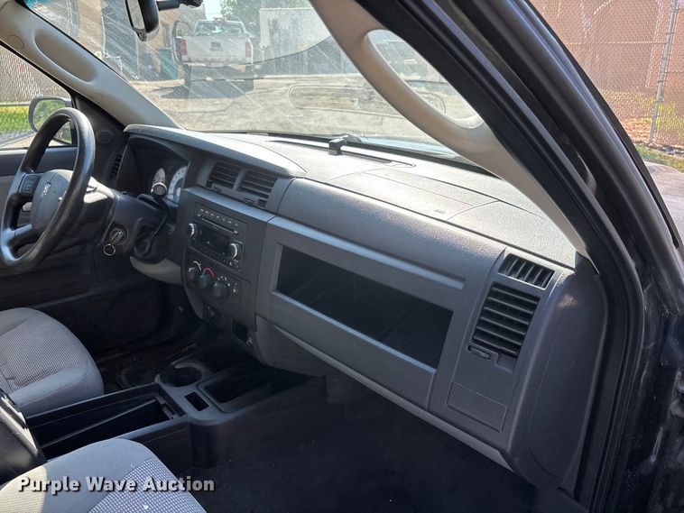 image for item ER3079 2011 Dodge Dakota Crew Cab pickup truck