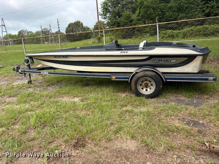 image for item ET0002 1985 Stratos 375-V boat