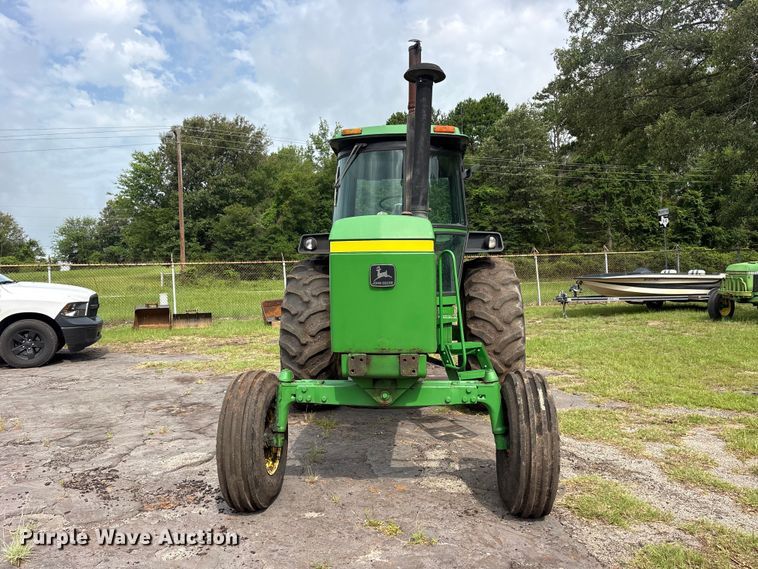 image for item ET0004 1975 John Deere 4430 tractor