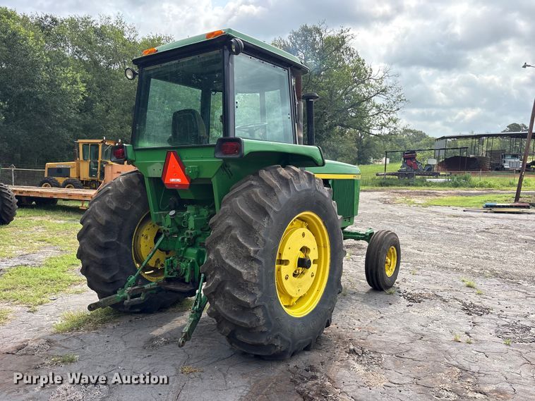 image for item ET0004 1975 John Deere 4430 tractor