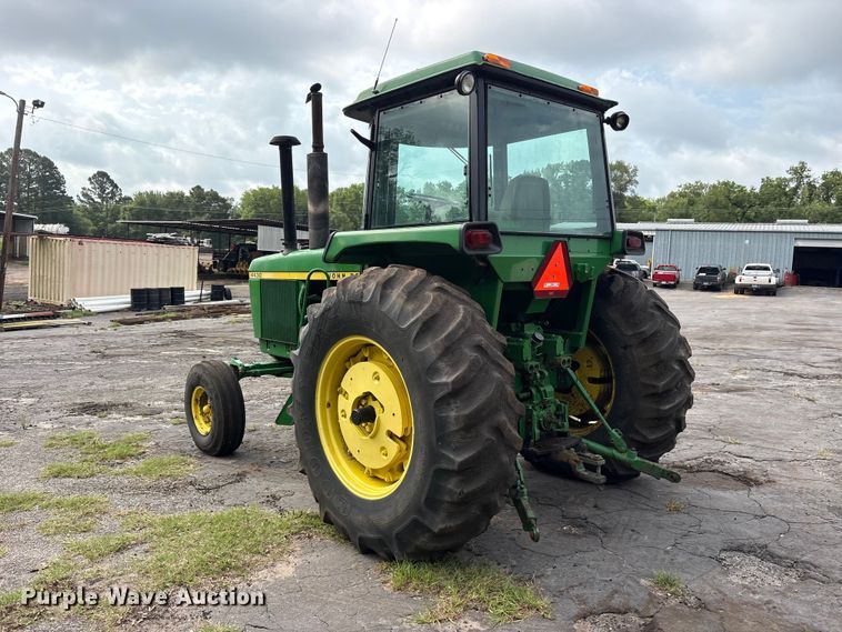 image for item ET0004 1975 John Deere 4430 tractor