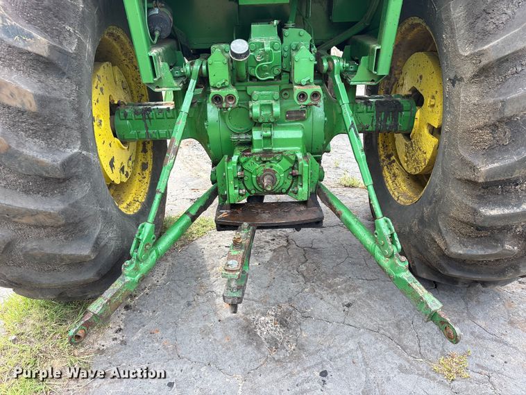 image for item ET0004 1975 John Deere 4430 tractor