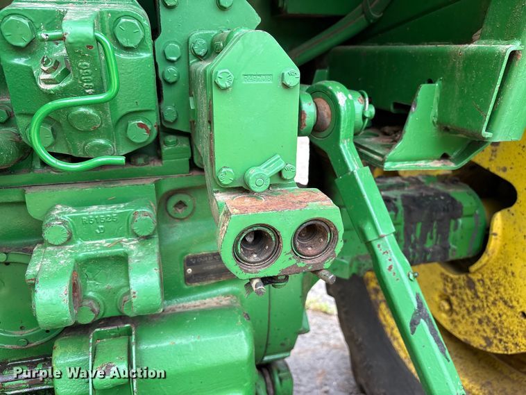 image for item ET0004 1975 John Deere 4430 tractor