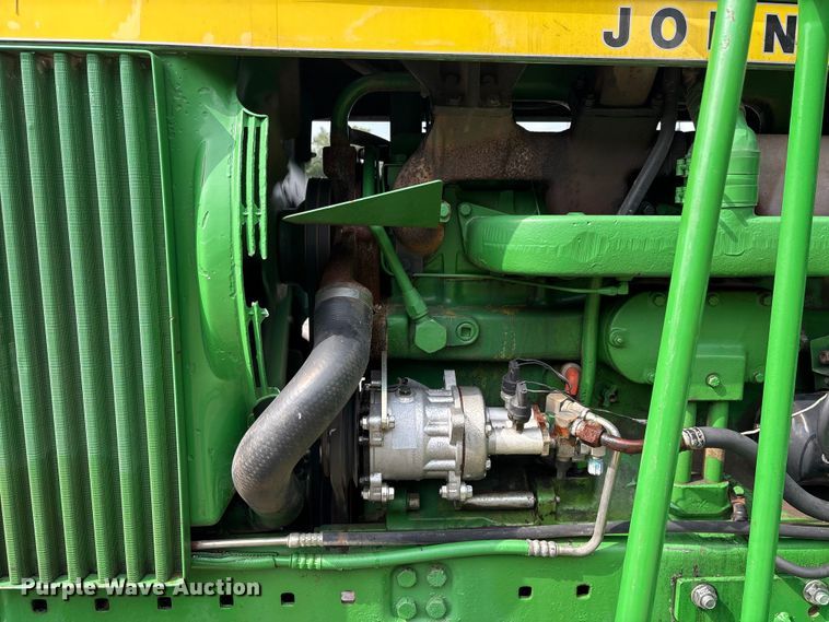 image for item ET0004 1975 John Deere 4430 tractor