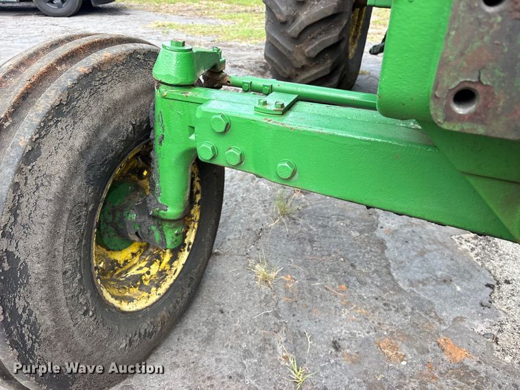 image for item ET0004 1975 John Deere 4430 tractor