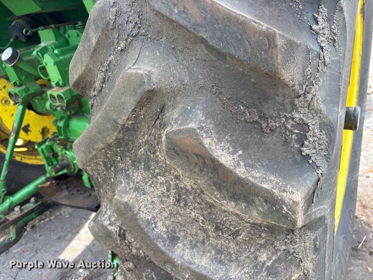 image for item ET0004 1975 John Deere 4430 tractor