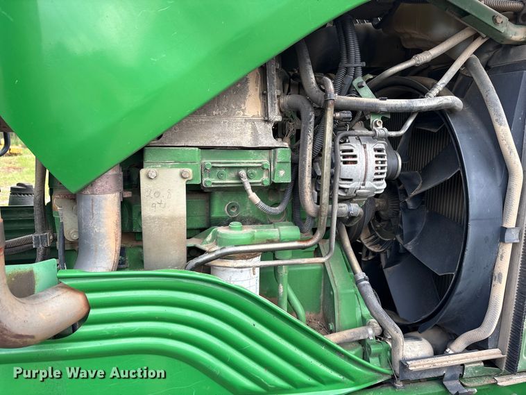 image for item ET0005 2011 John Deere 7130 MFWD tractor
