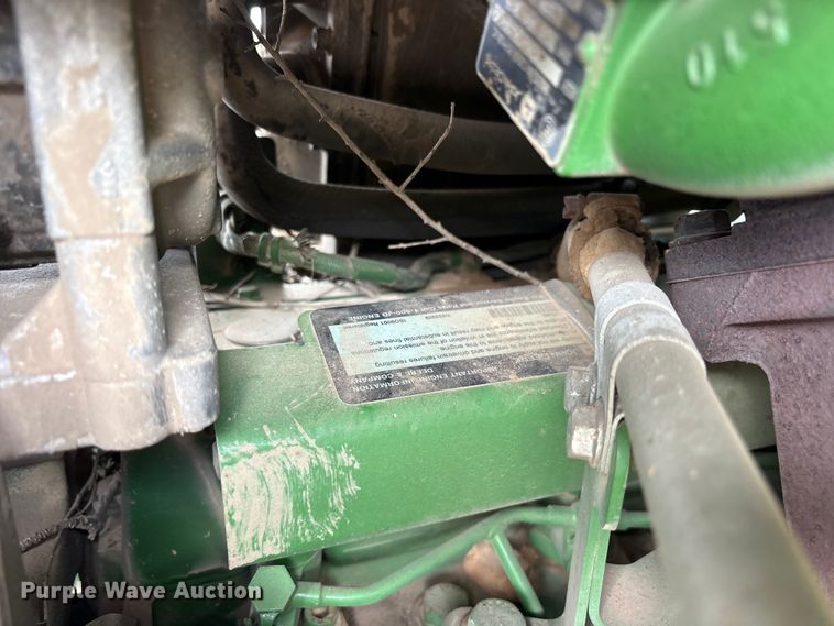image for item ET0005 2011 John Deere 7130 MFWD tractor