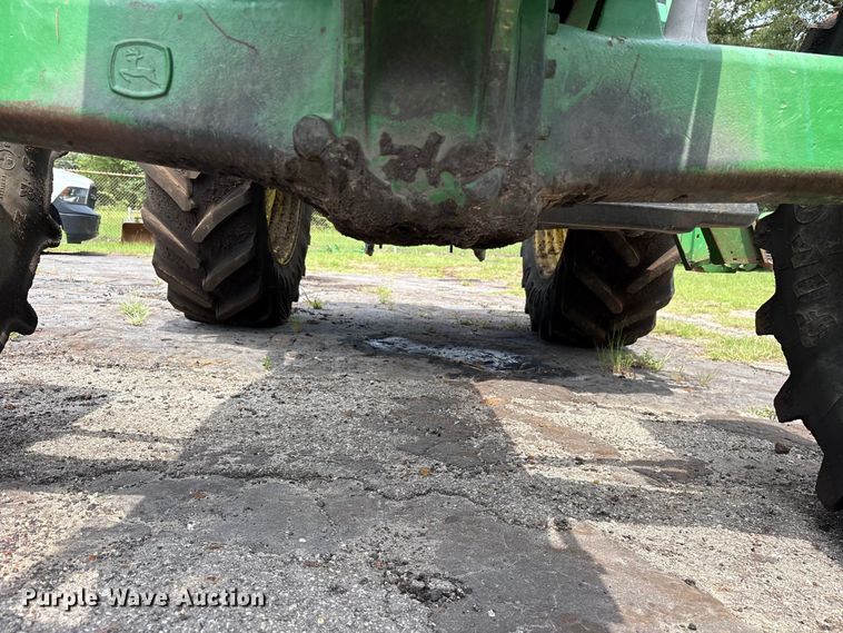 image for item ET0005 2011 John Deere 7130 MFWD tractor