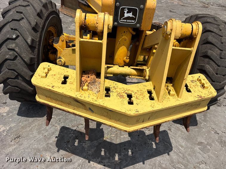 image for item ET0007 1981 John Deere 670A motor grader