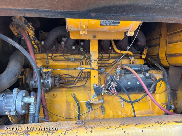 image for item ET0007 1981 John Deere 670A motor grader