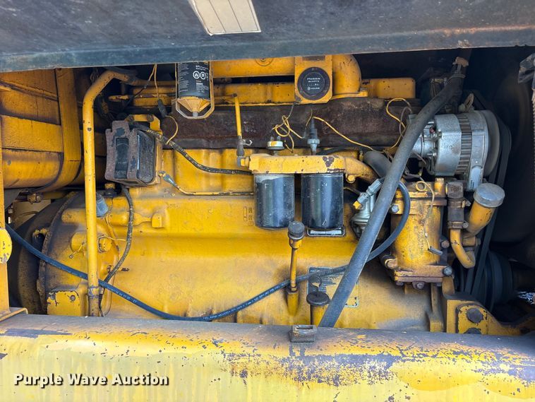 image for item ET0007 1981 John Deere 670A motor grader