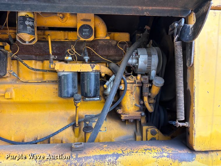 image for item ET0007 1981 John Deere 670A motor grader