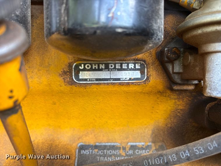 image for item ET0007 1981 John Deere 670A motor grader