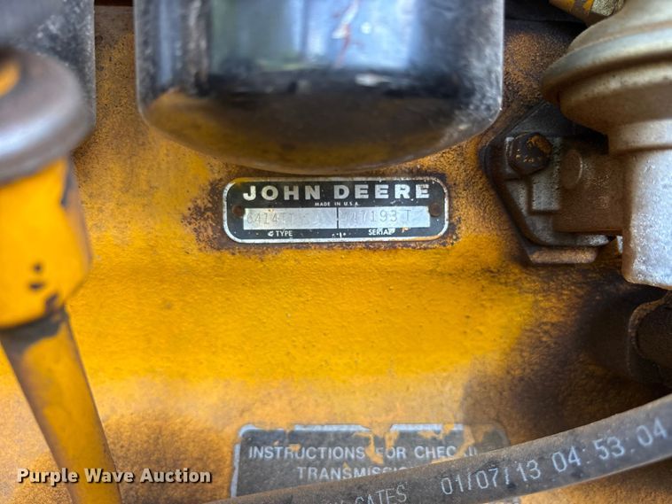 image for item ET0007 1981 John Deere 670A motor grader