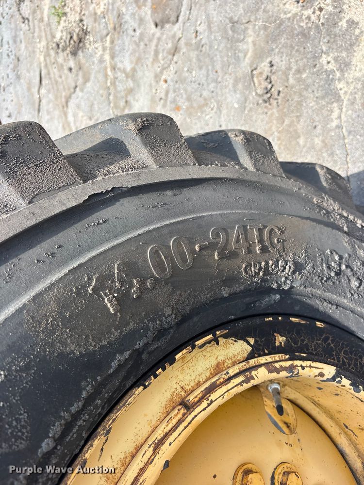 image for item ET0007 1981 John Deere 670A motor grader