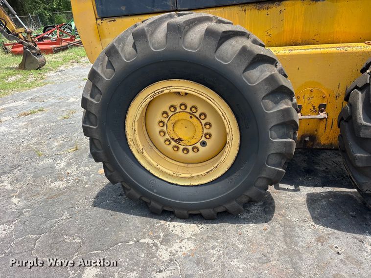image for item ET0007 1981 John Deere 670A motor grader