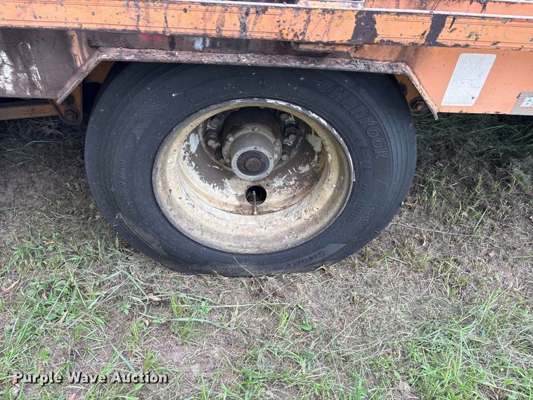 image for item ET0008 2009 Big Tex 3XGN-20+5 equipment trailer