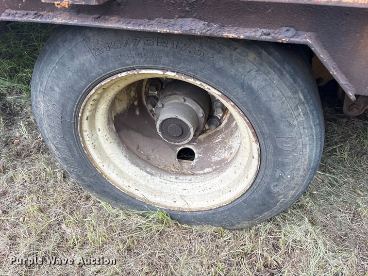 image for item ET0008 2009 Big Tex 3XGN-20+5 equipment trailer