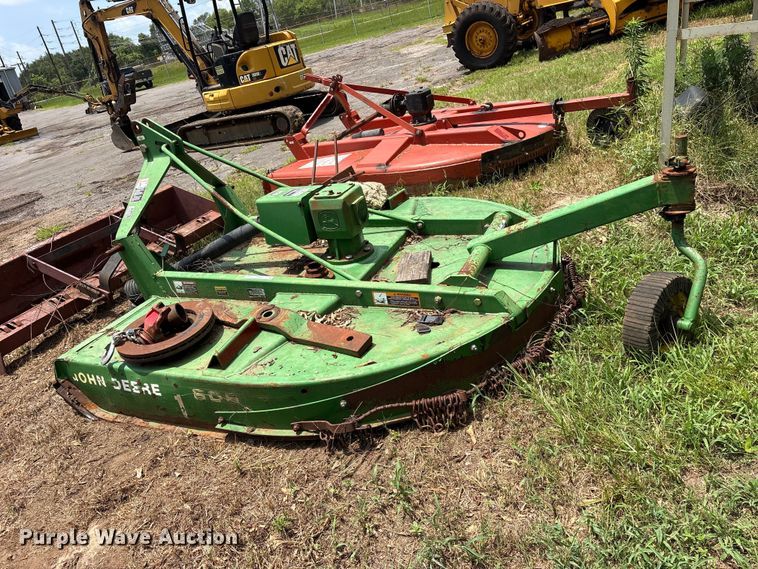 image for item ET0011 2012 John Deere 609 rotary mower