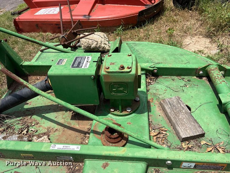 image for item ET0011 2012 John Deere 609 rotary mower