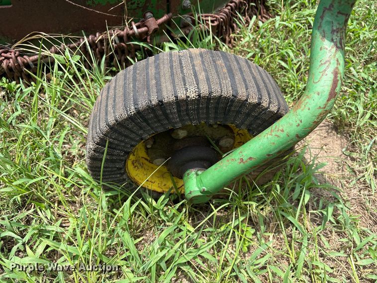 image for item ET0011 2012 John Deere 609 rotary mower
