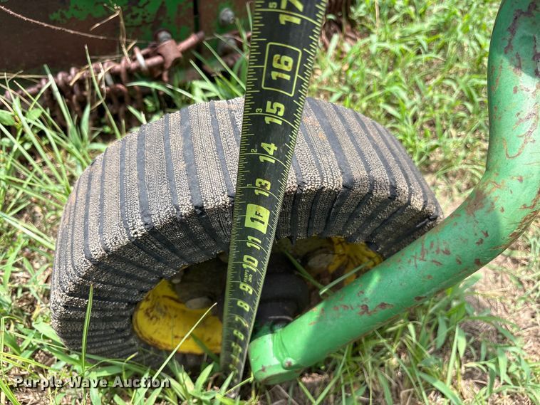 image for item ET0011 2012 John Deere 609 rotary mower