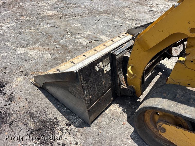 image for item ET0014 2016 Caterpillar 259D tracked skid steer loader