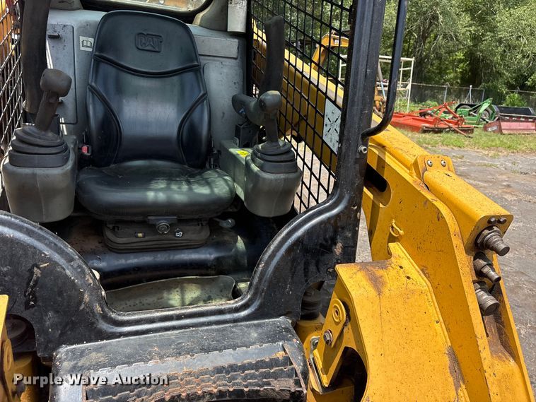 image for item ET0014 2016 Caterpillar 259D tracked skid steer loader