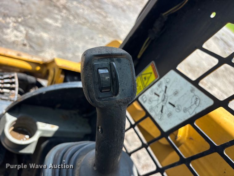 image for item ET0014 2016 Caterpillar 259D tracked skid steer loader