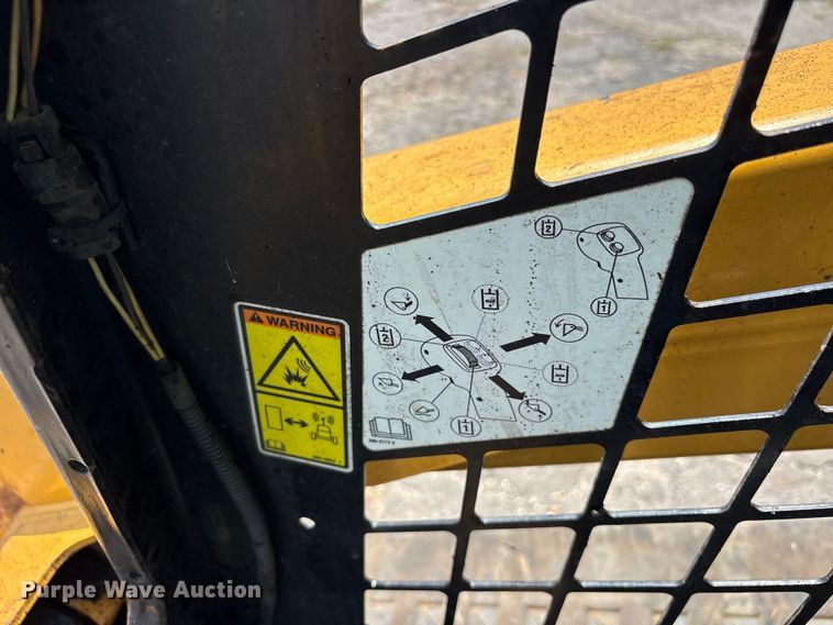 image for item ET0014 2016 Caterpillar 259D tracked skid steer loader