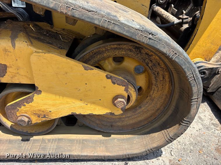 image for item ET0014 2016 Caterpillar 259D tracked skid steer loader