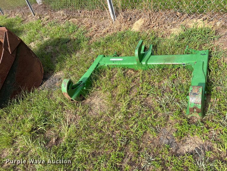 image for item ET0016 John Deere three point quick attach