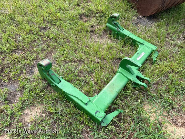 image for item ET0016 John Deere three point quick attach