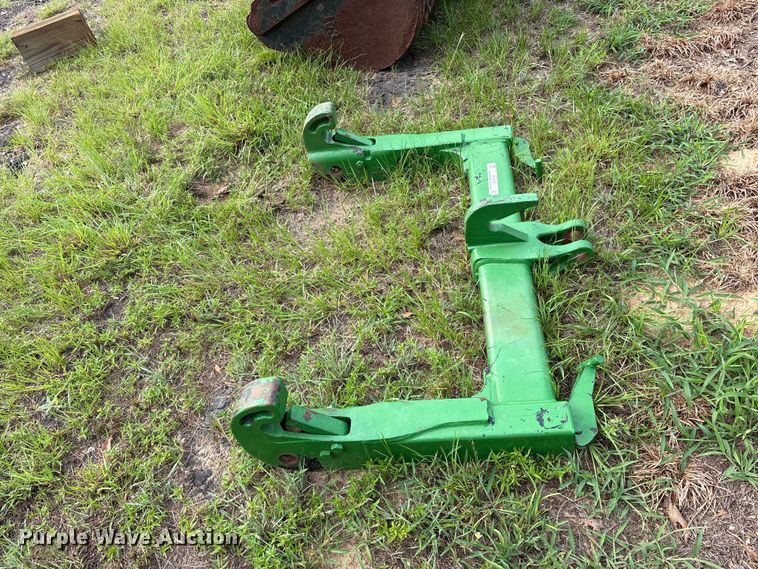 image for item ET0016 John Deere three point quick attach