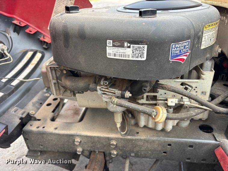 image for item ET0018 2012 Craftsman LT2000 lawn mower