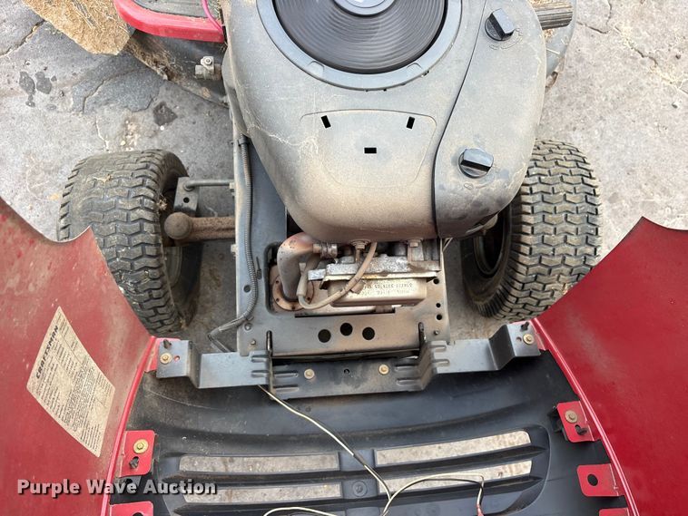image for item ET0018 2012 Craftsman LT2000 lawn mower