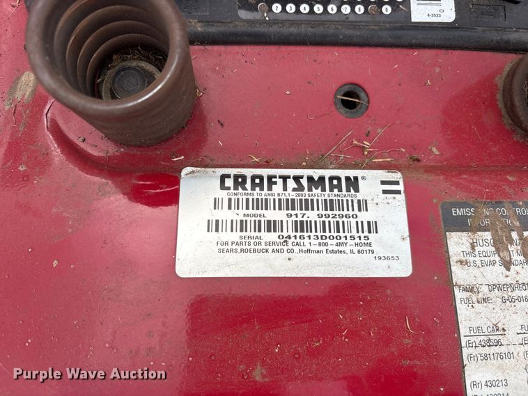 image for item ET0018 2012 Craftsman LT2000 lawn mower