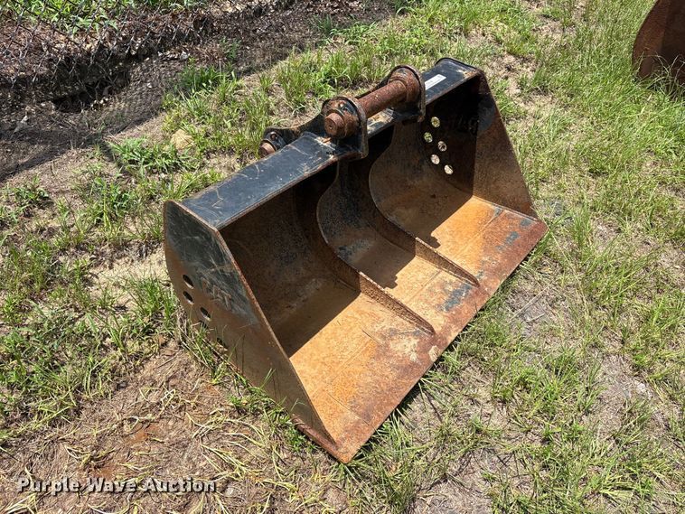 image for item ET0019 Caterpillar excavator bucket