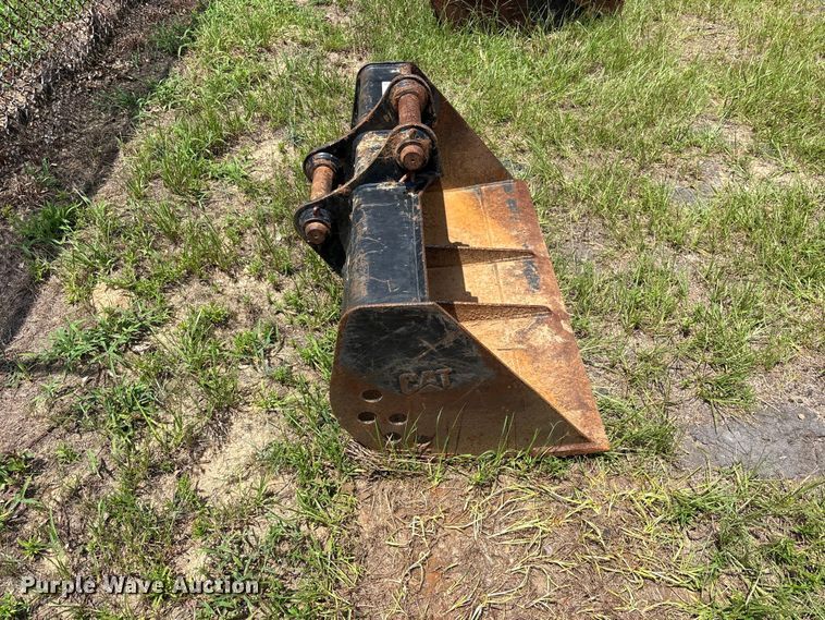 image for item ET0019 Caterpillar excavator bucket