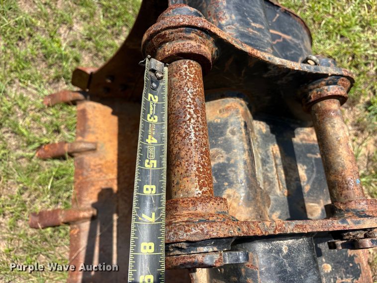 image for item ET0020 Caterpillar excavator bucket