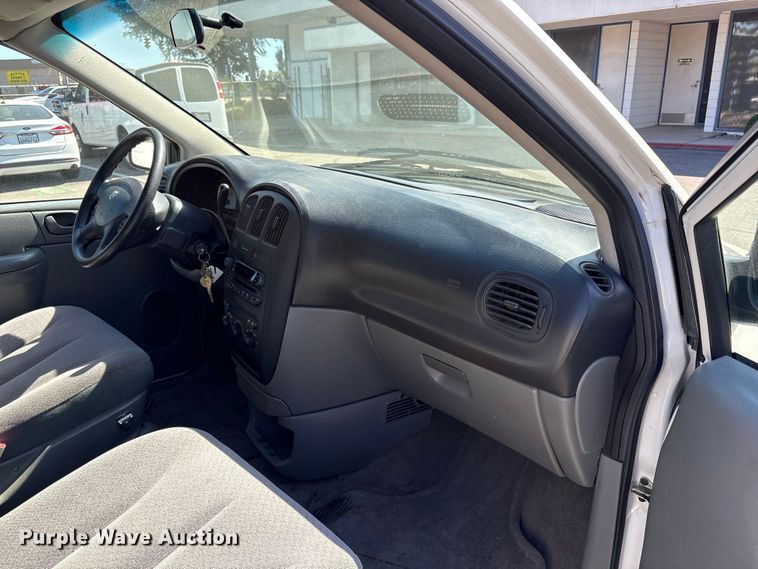 image for item ET0561 2007 Dodge Grand Caravan SUV