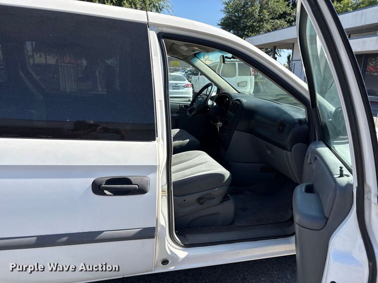 image for item ET0561 2007 Dodge Grand Caravan SUV