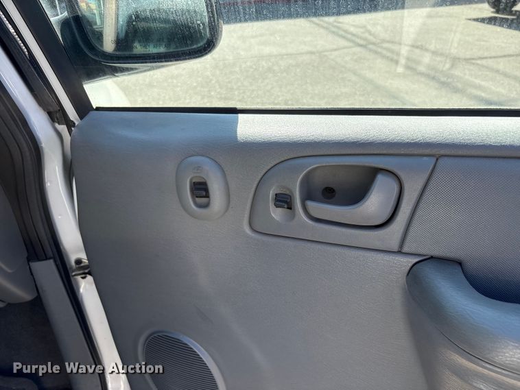 image for item ET0561 2007 Dodge Grand Caravan SUV