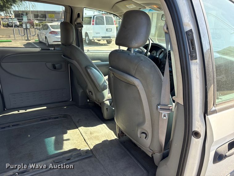 image for item ET0561 2007 Dodge Grand Caravan SUV