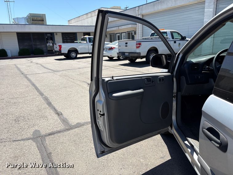 image for item ET0566 2007 Dodge Grand Caravan van