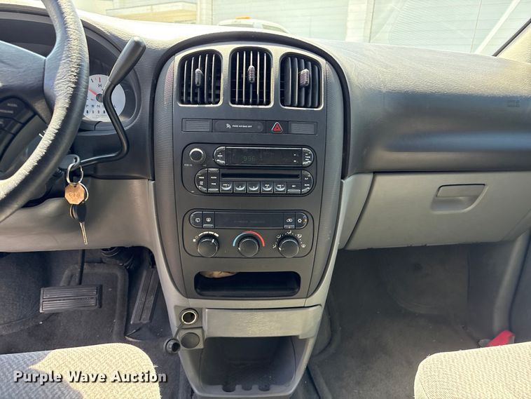 image for item ET0566 2007 Dodge Grand Caravan van