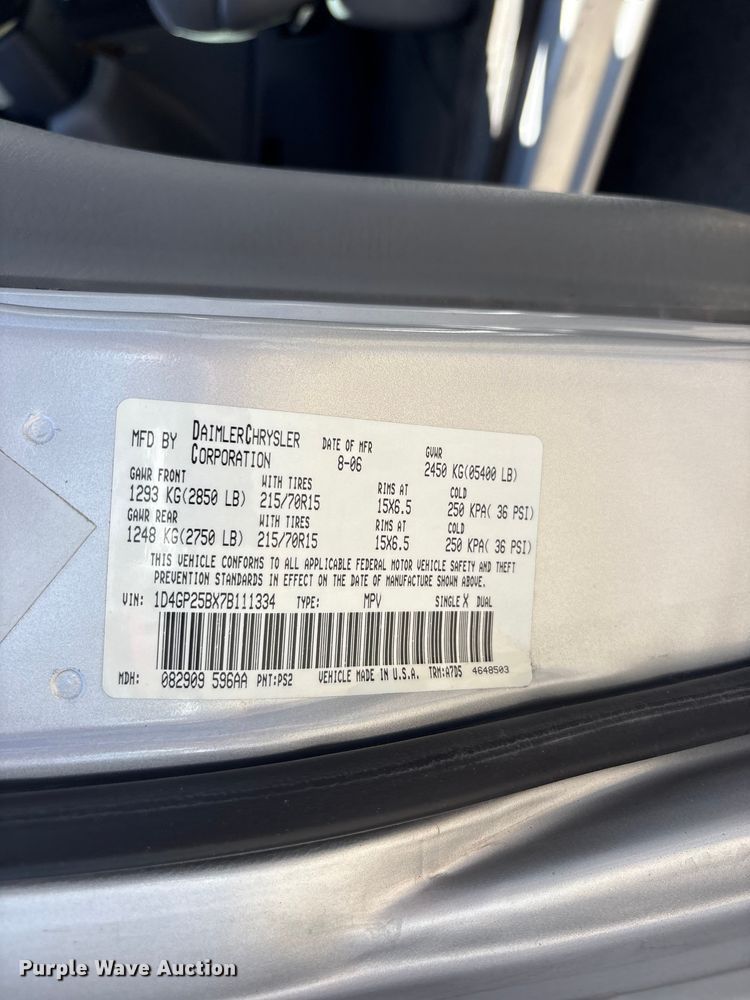 image for item ET0566 2007 Dodge Grand Caravan van