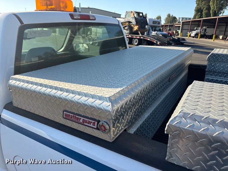 image for item ET0568 2007 Chevrolet Silverado 1500 pickup truck