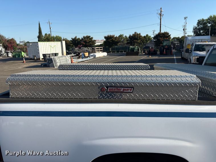 image for item ET0568 2007 Chevrolet Silverado 1500 pickup truck